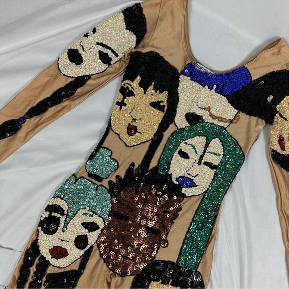 Discount Universe Sequin Nude Teal Blue Faces Bodysuit Size Small NEW With Tags - Picture 3 of 14